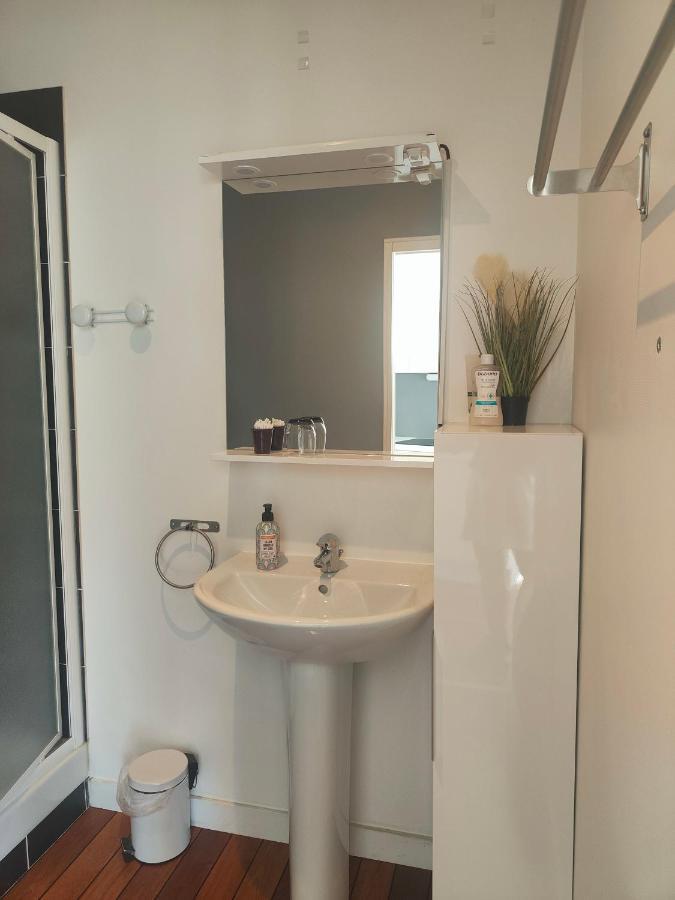 Studio Balcon De La Place Dinan Exterior photo
